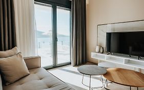 Elia Luxury Suites